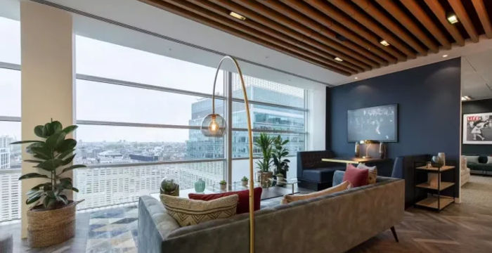 30 Crown Place, Greater London - Image 4
