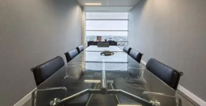 30 Crown Place, Greater London - Image 5
