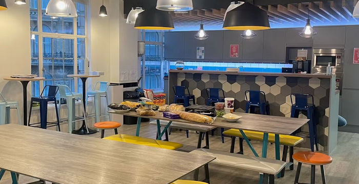 52 Grosvenor Gardens, Greater London - Image 5