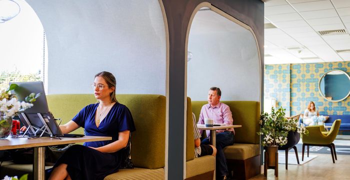 19 Threefield Lane, Southampton - Image 5