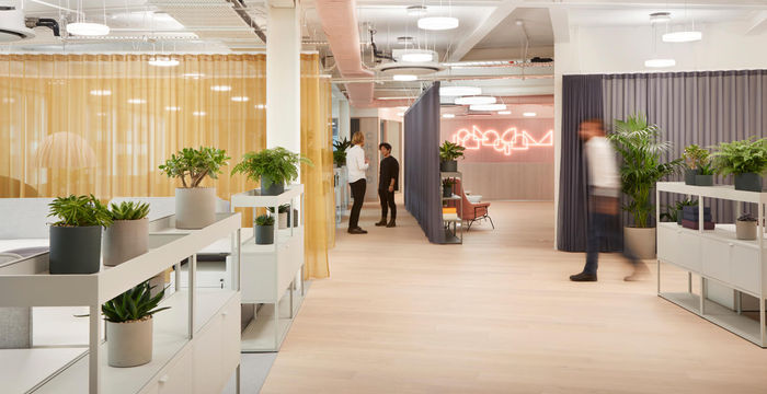 27 Goswell Road, Barbican - Image 2