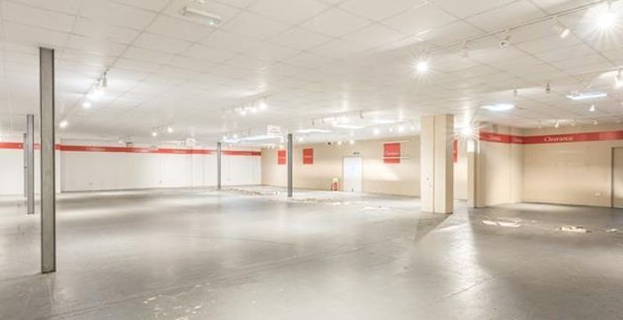 Terminus Road, Chichester - Image 2