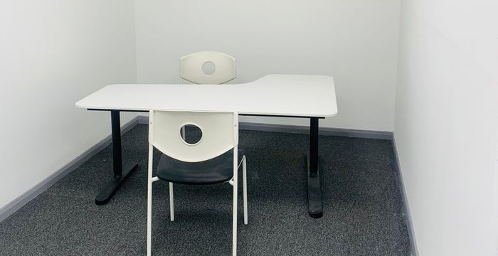 Amberley Way, Hounslow - Image 3