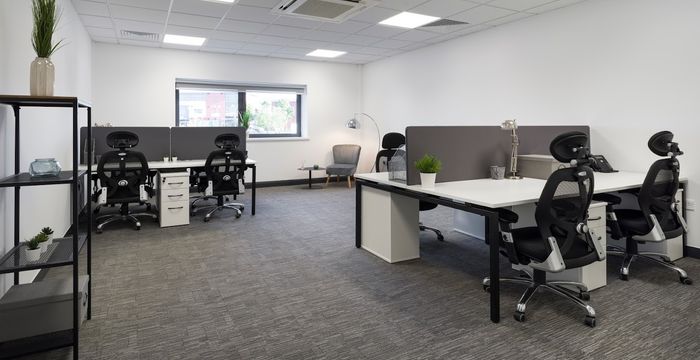 2 Turnberry Park Road, Morley - Image 3