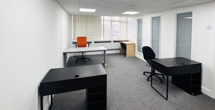 60 North Circular Road, Park Royal - Image 3