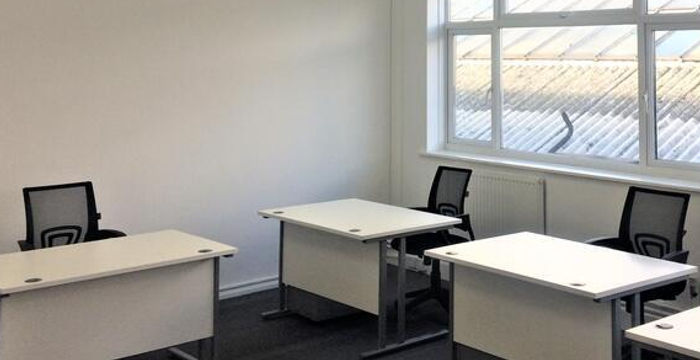 6 Chase Road, Park Royal - Image 2