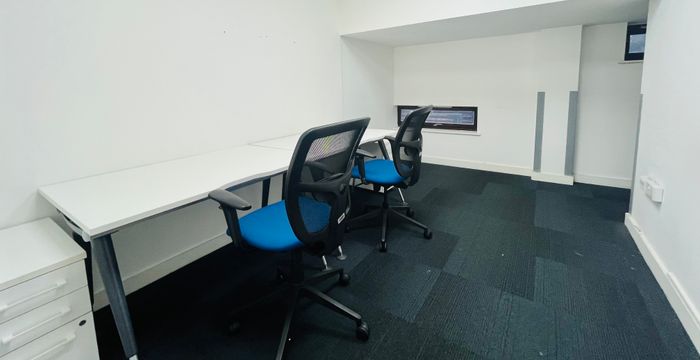 Addison Bridge Place, Kensington - Image 2