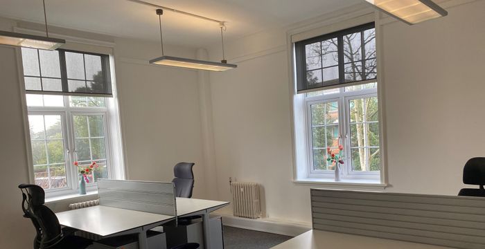 Bull Hill, Leatherhead Surrey - Image 2