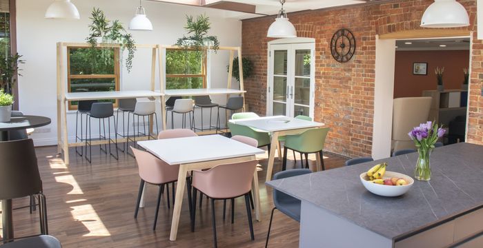 West Street, Farnham - Image 4