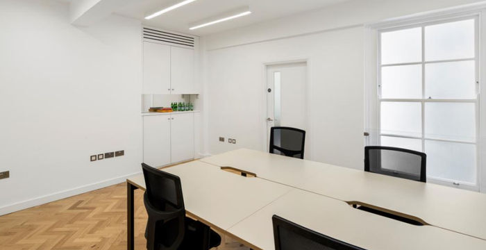 18 Albemarle Street, Greater London - Image 4