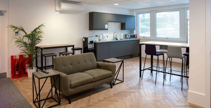 Capital Drive, Linford Wood - Image 2