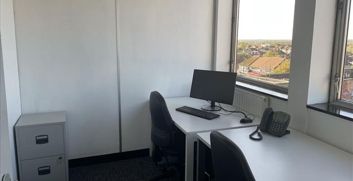 South Hill Avenue, South Harrow - Image 2