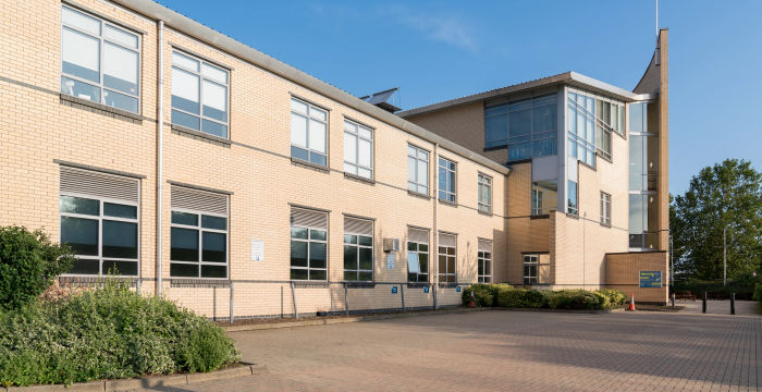 Electric Avenue, Enfield - Image 5