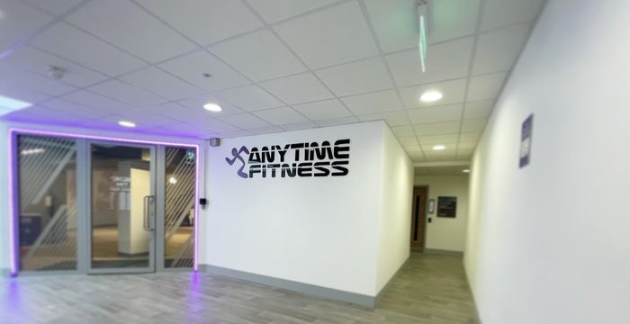 Epsom High Street, Epsom - Image 5