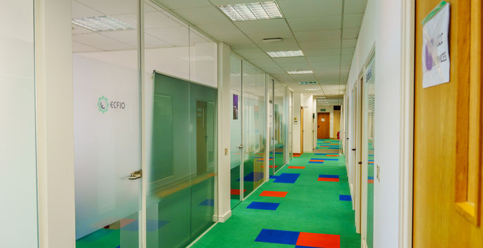 33 Hanworth Road, Surrey - Image 4