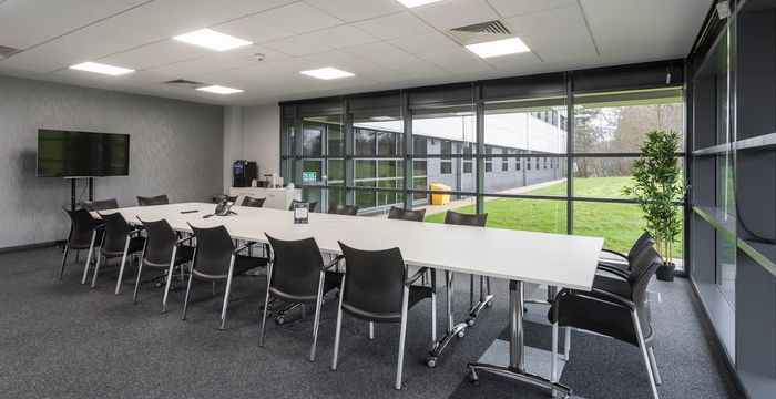 Lake View Drive, Nottinghamshire - Image 4