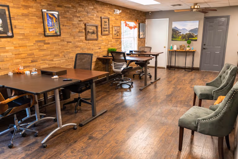 4 & Co Coworking Spaces