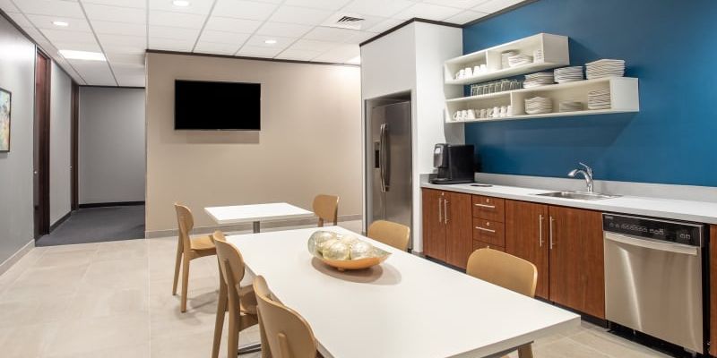 1100 Poydras Street, New Orleans - 50 Person Private Office For Rent