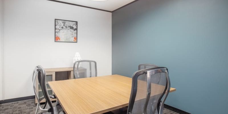 1100 Poydras Street, New Orleans - 7 Person Private Office For Rent