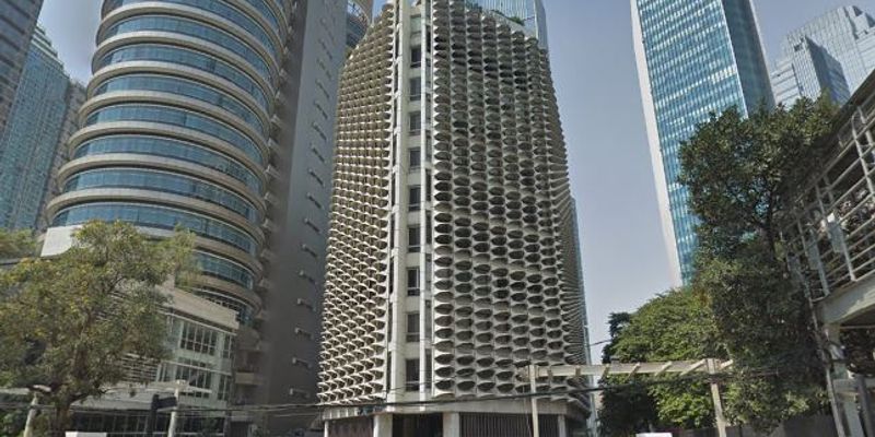 Office Space for Rent at Sequis Tower | Office Hub