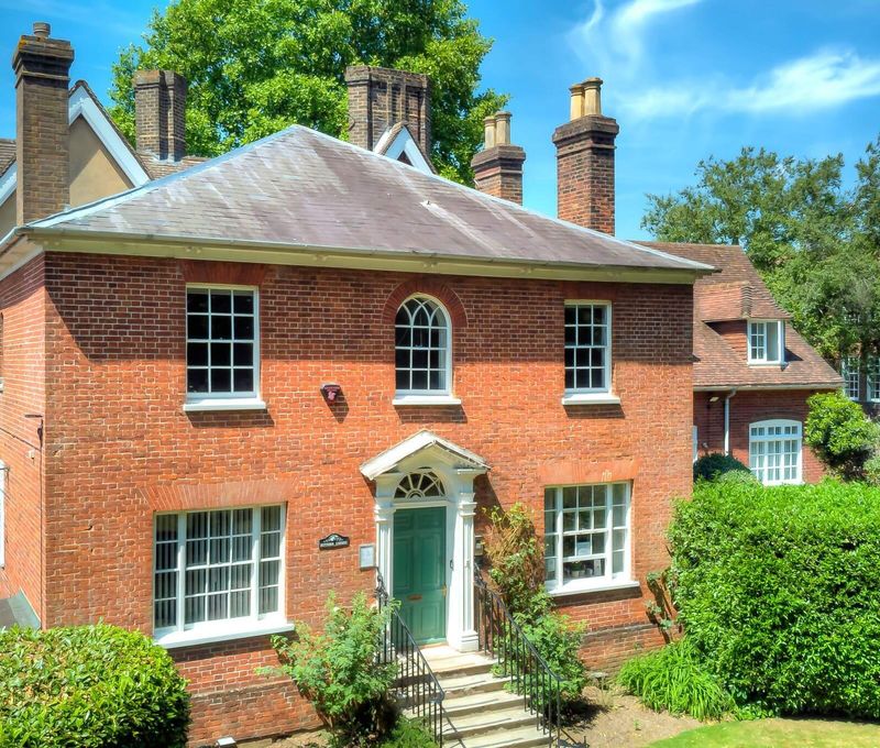 West Common, Harpenden - Image 9