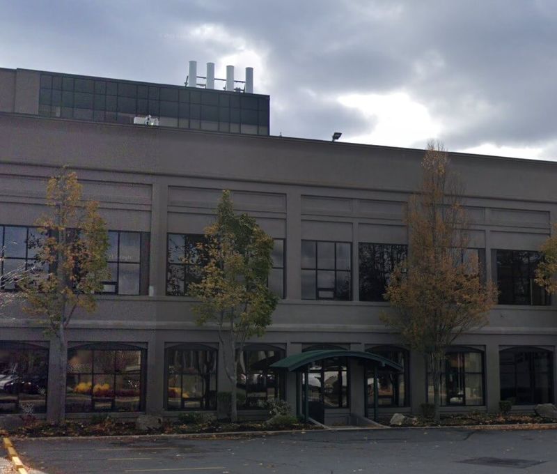 100 Cummings Center, Beverly - Image 8