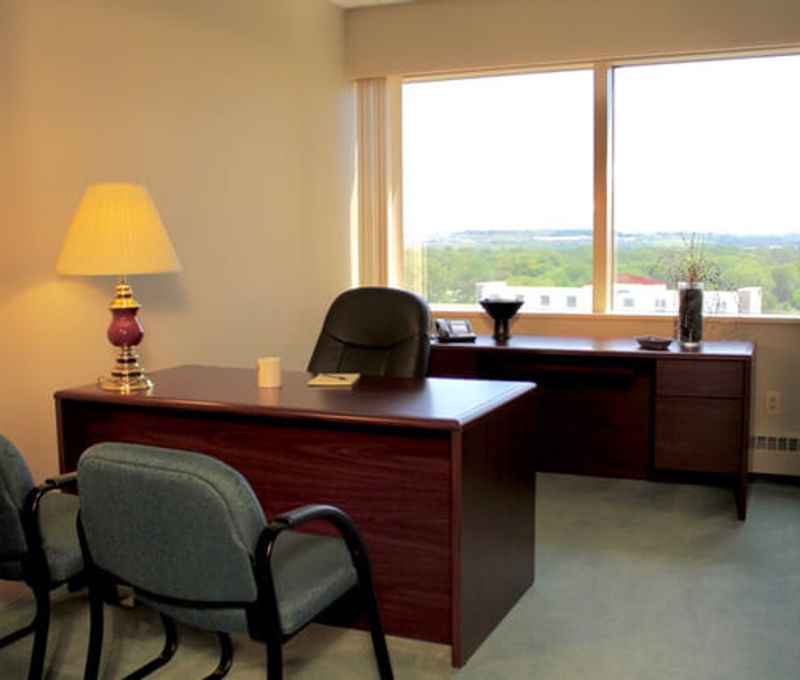 5005 Rockside Road, Cleveland - Image 1