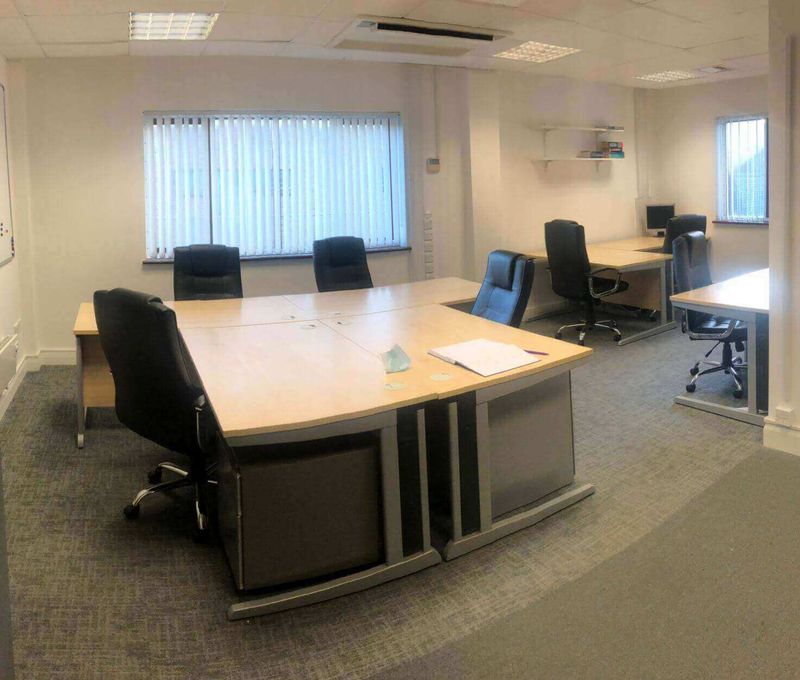 Eton Place, 64 High Street, Burnham - Image 5
