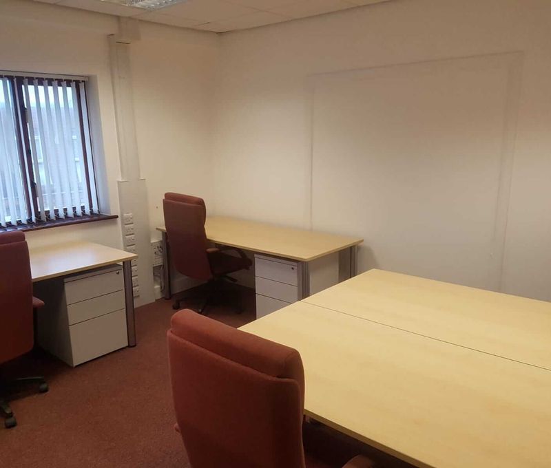 Eton Place, 64 High Street, Burnham - Image 4