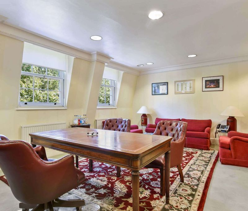 42 Berkeley Square, Greater London - Image 5