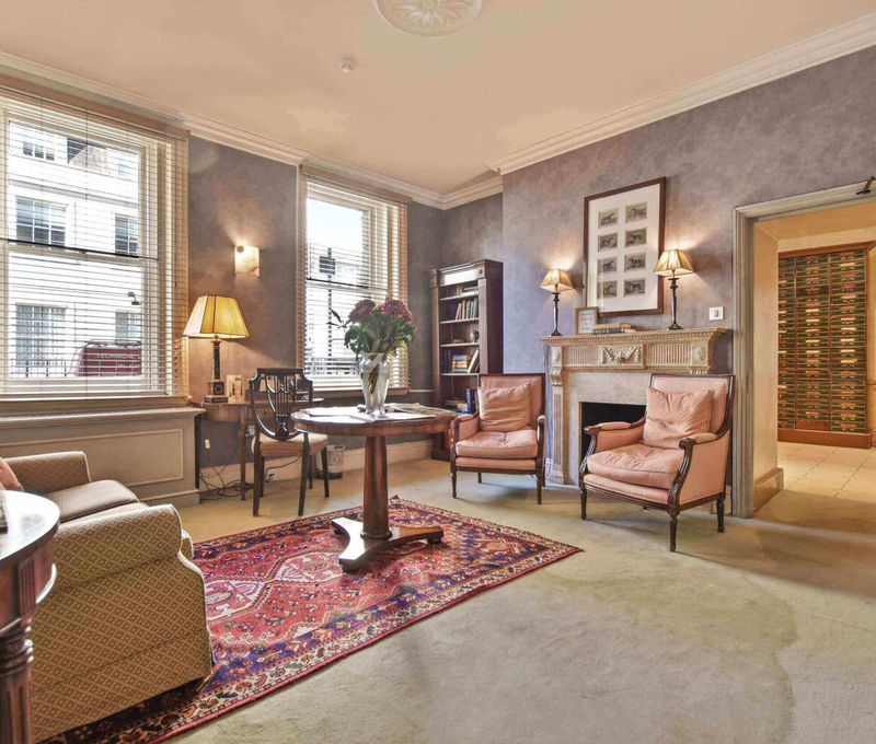 42 Berkeley Square, Greater London - Image 1