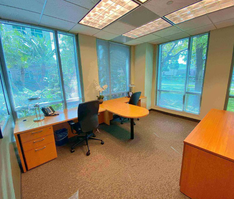 2385 Nw Executive Center Dr, Boca Raton - Image 1