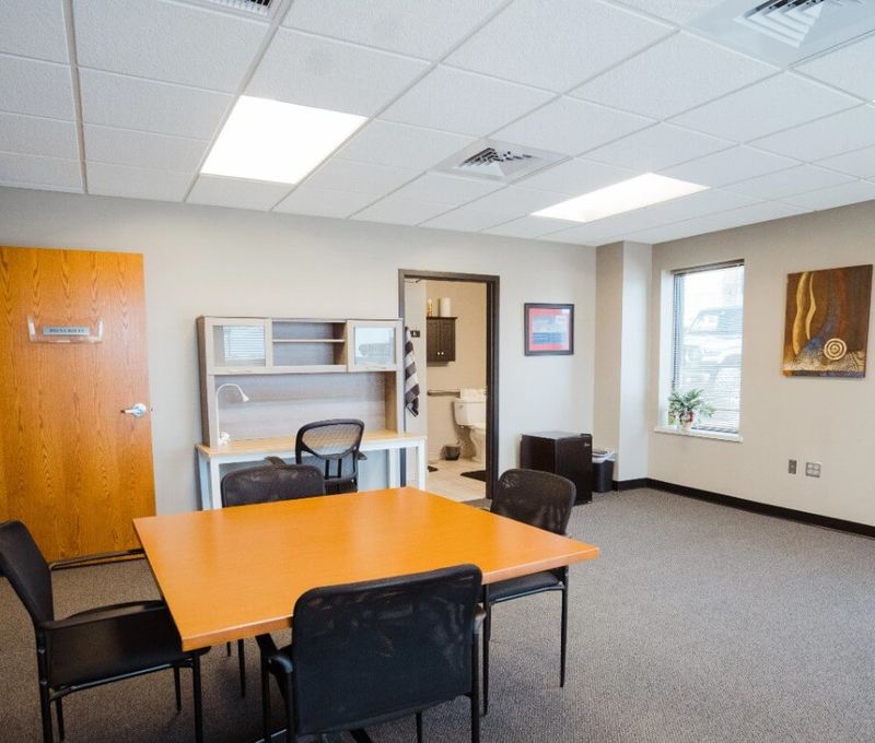1035 Se Quincy St, Topeka - Image 4