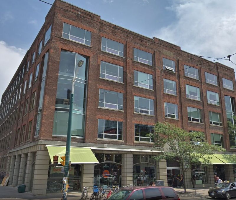 215 Spadina Ave, Toronto - Image 10