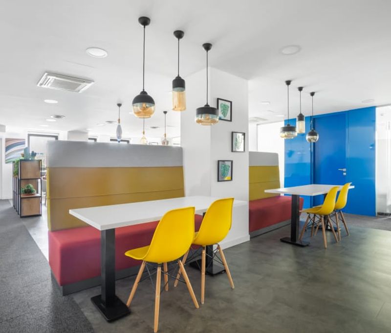 28 Kisikli Caddesi, Istanbul - Image 4