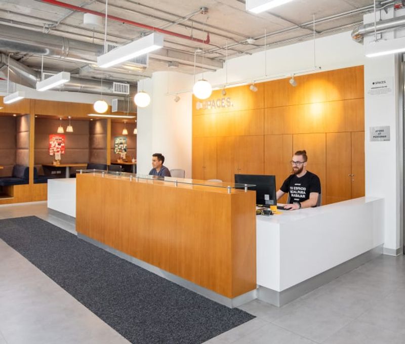 607 Jorge Basadre Avenue, Lima - Image 5