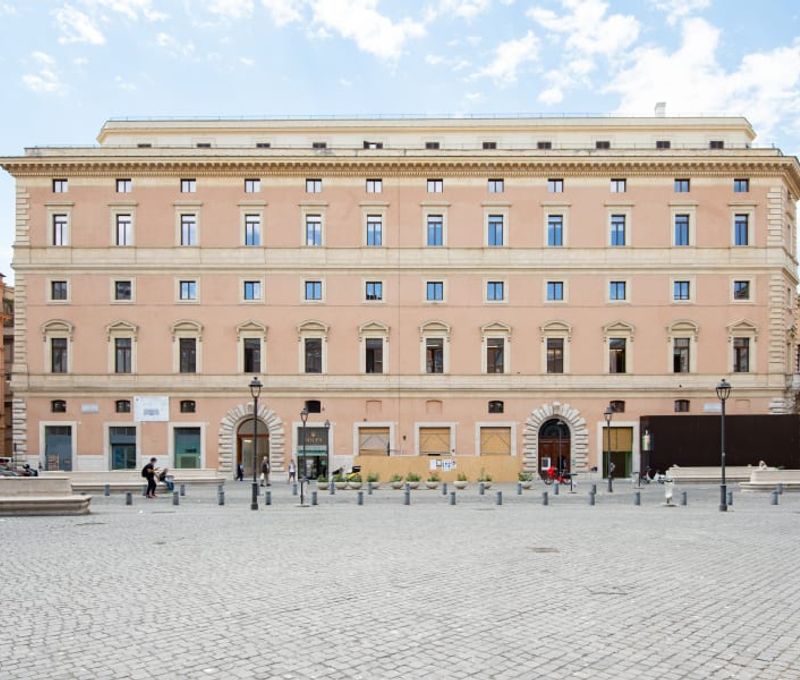 Piazza Di San Silvestro 8, Rome - Image 7