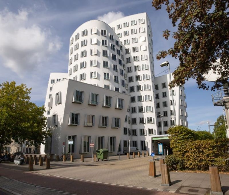 3 Neuer Zollhof 3 Neuer Zollhof, Dusseldorf - Image 8
