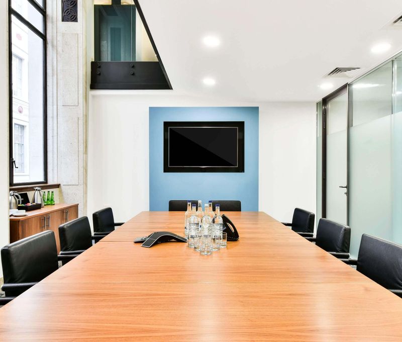 41 Lothbury, London - Image 2