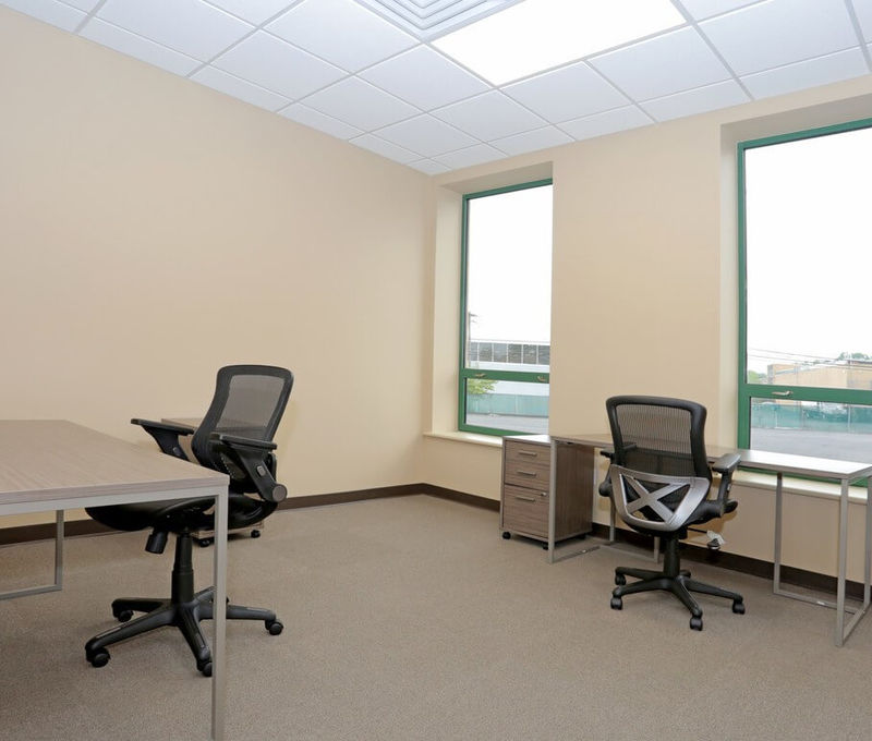125 Michael Drive, Syosset - Image 7