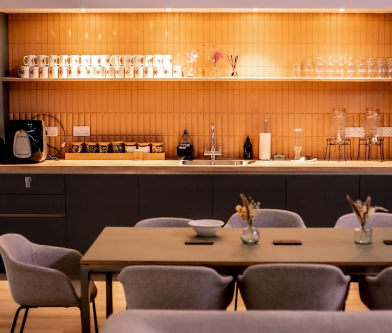 100 Bollo Lane, London - Image 13