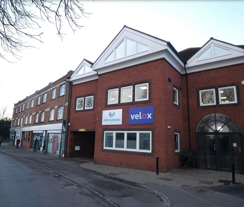 81 Bridge Road, East Molesey - Image 6