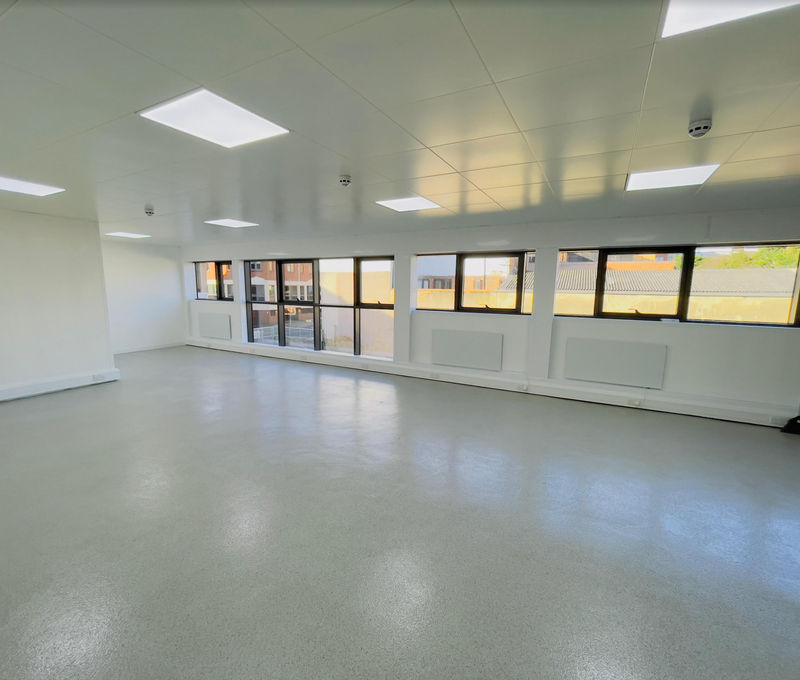 14 Cumberland Road, London - Image 2