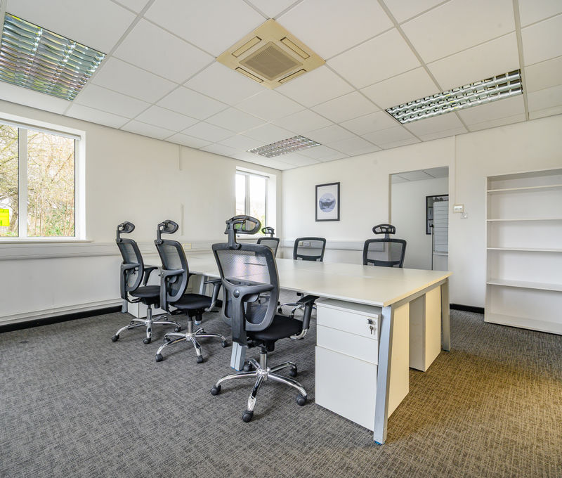 170 Elland Road 170 Elland Road, Leeds - Image 8