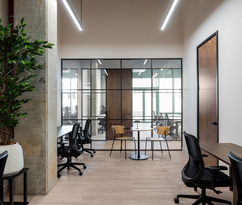 22 Ash Ave, London - Image 12