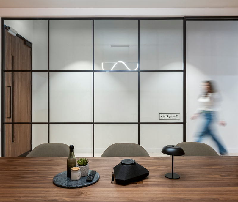 22 Ash Ave, London - Image 5