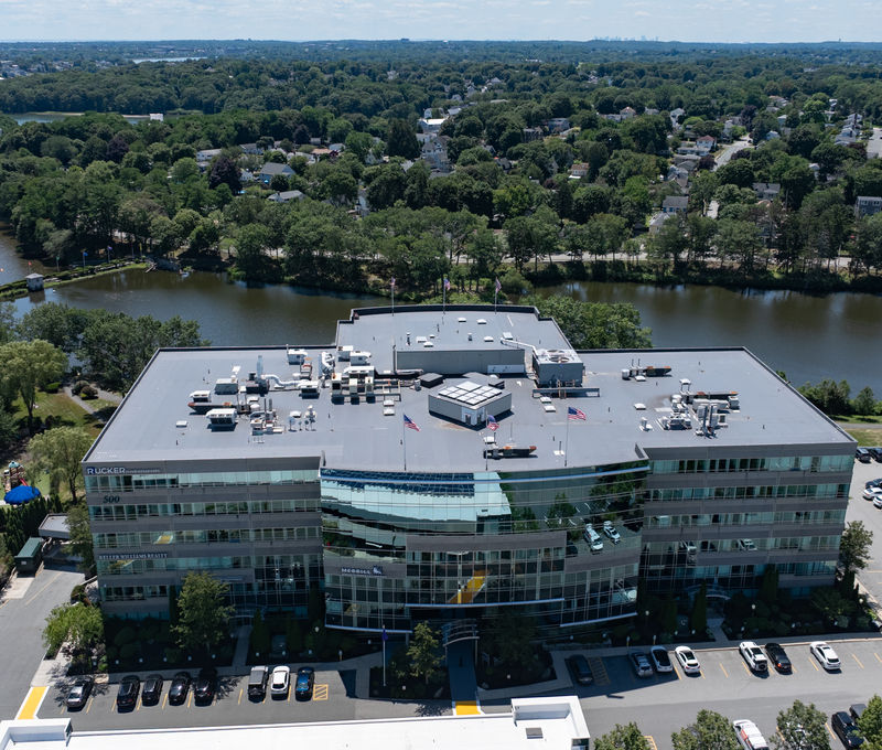 500 Cummings Center, Beverly - Image 8