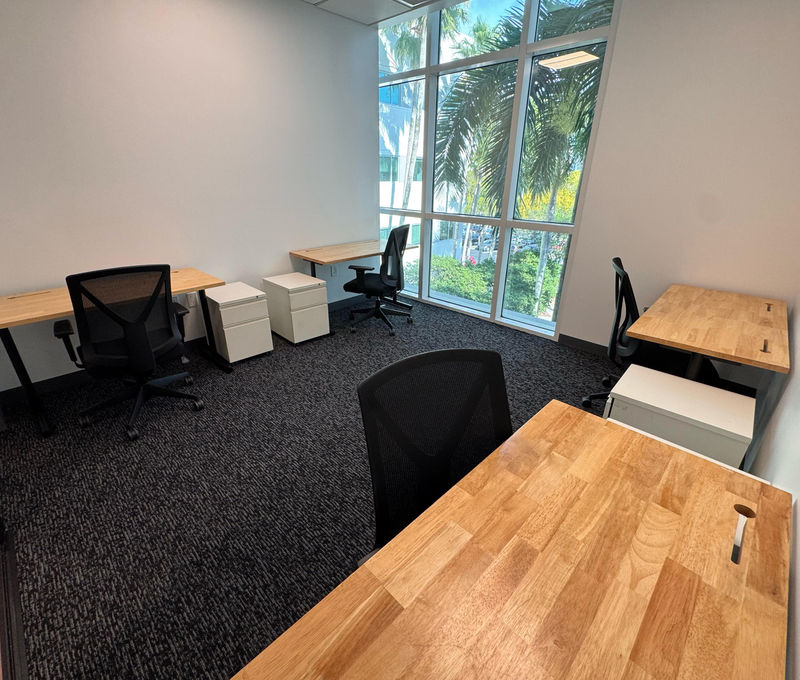 8400 Northwest 33rd Street 8400 Northwest 33rd Street, Doral - Image 2