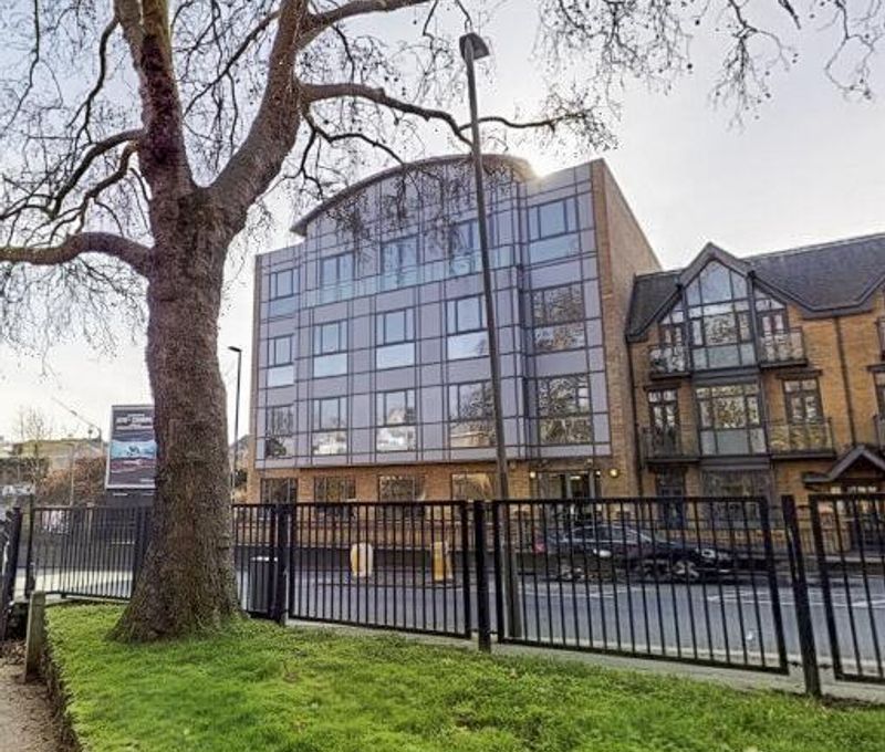 57 Putney Bridge Road, London - Image 9