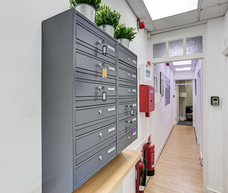 42 Watling Street 42 Watling Street, Radlett Herts - Image 6